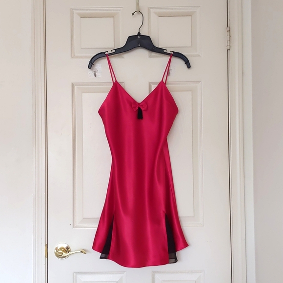 NWOT. Victoria's Secret Red Satin with Tie/Black Tassel & Sheer Bottom Nightgown - Picture 1 of 8